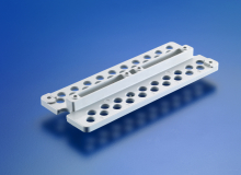 Verarbeitung von Melaminharz (MF) Verarbeitung von Melaminharz (MF)